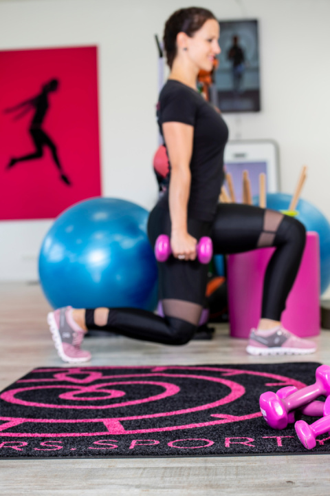 wycieraczka z logo fitness wycieraczka z logo fitness